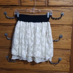 Lace skirt